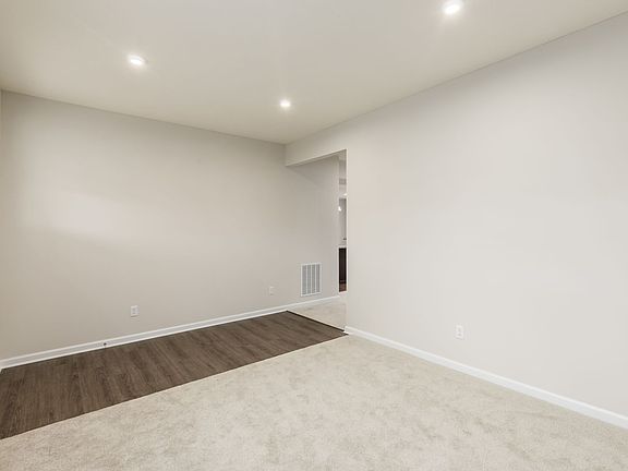 4th image of 303 Wyman Lake Dr