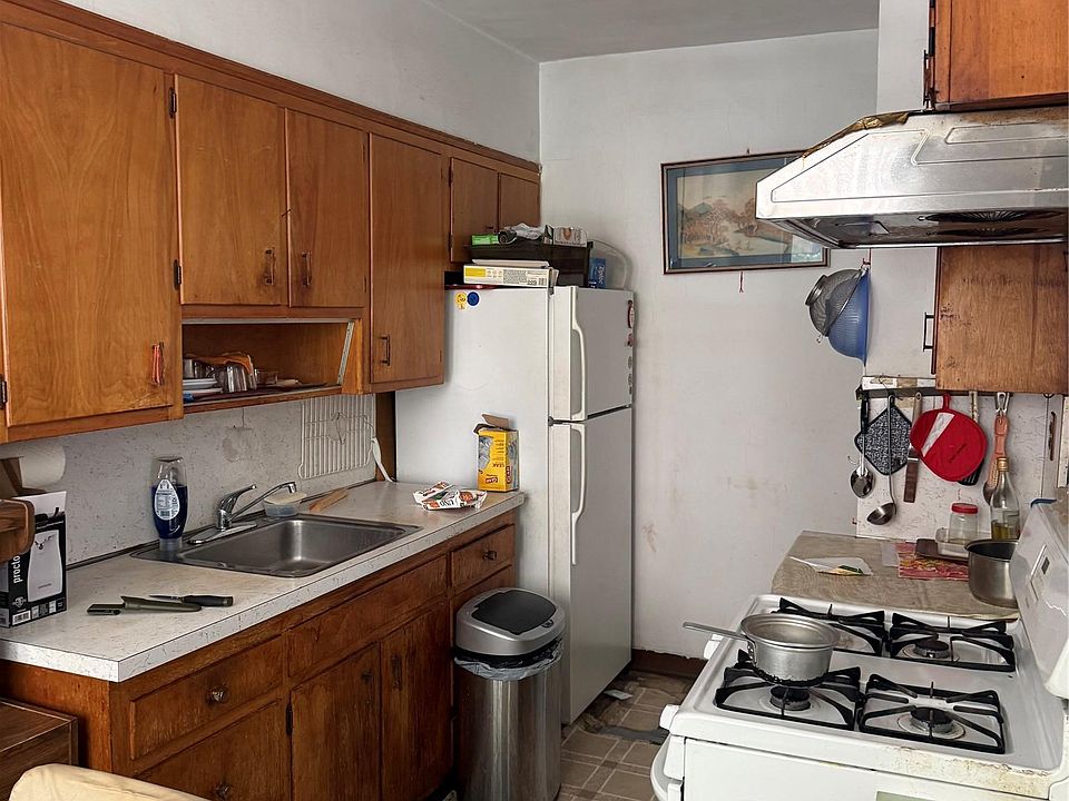 1st image of 13438 Blossom Avenue