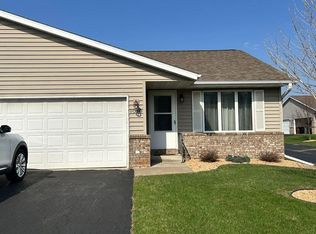 1010 Whispering Winds Pl, Onalaska, WI 54650