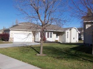 3195 Chaparral Dr, Idaho Falls, ID 83404