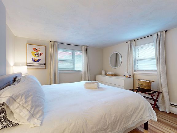 3rd image of 79 Chestnut St #1BX