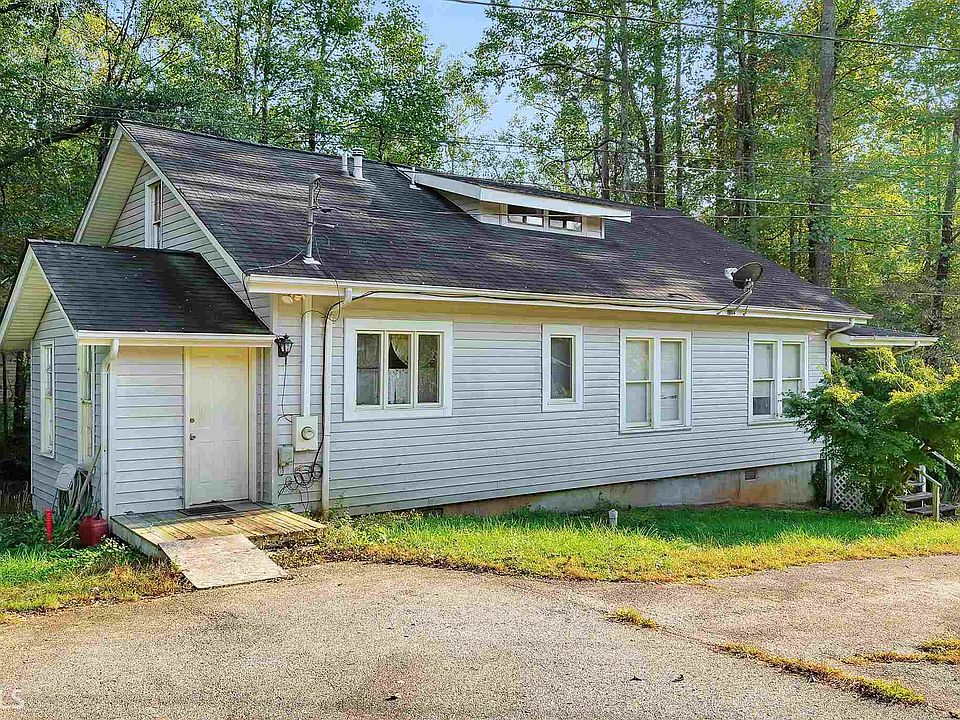 2nd image of 124 Mockingbird Ln