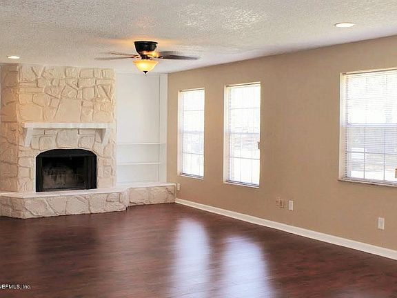 5th image of 1033 Winstonian Way