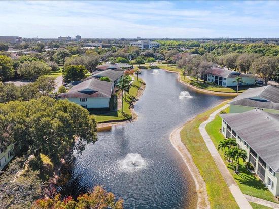 701 Sabal Ridge Circle #F, Palm Beach Gardens, FL 33418