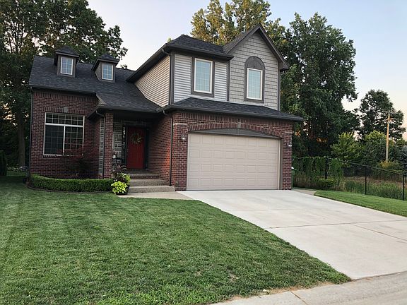 2nd image of 13919 Grandeur Ave