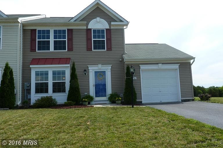 1st image of 3700 Rolling Hills Dr