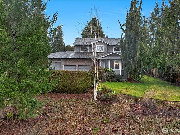 2nd image of 2111 110th Drive SE