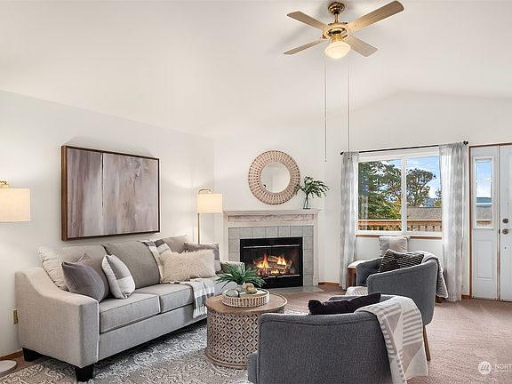5th image of 1384 S West Camano Drive