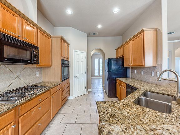 5th image of 20422 Wild Springs Dr