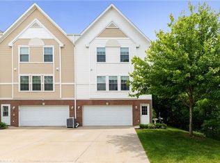 1239 SE Village View Ln, Ankeny, IA 50021