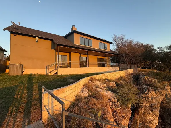 24423 Pedernales Dr, Spicewood, TX 78669