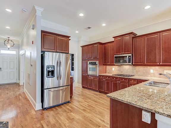 5th image of 340 Town Center Ave Unit 215