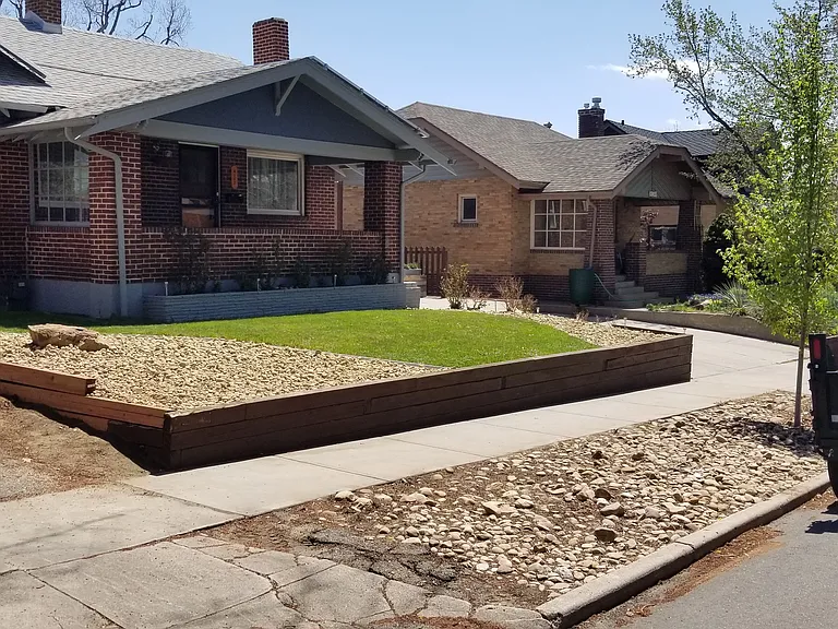 4162 Hooker St — Photo 2