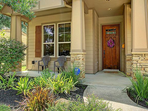 3rd image of 1819 Nina Lee Ln