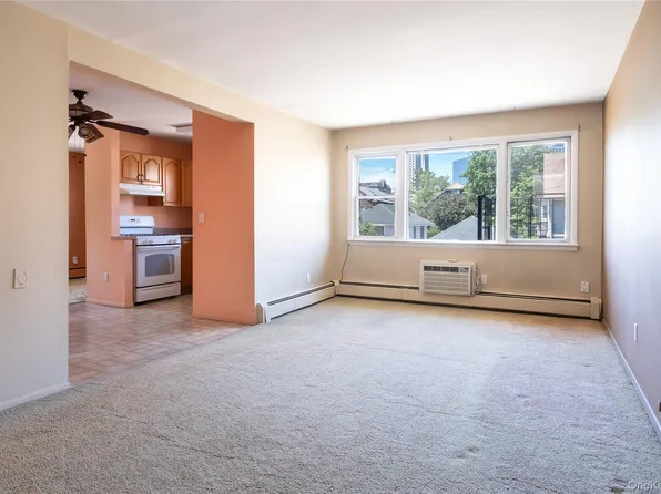 200 Centre Avenue #3B, New Rochelle, NY 10805