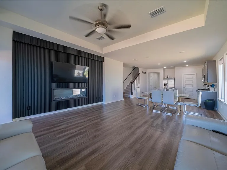 21802 Blue Daisy Ct — Photo 15