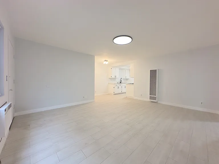 21828 Belshire Ave #15 — Photo 6