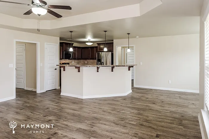 3 bed, 2.0 bath, 1528 sqft, $1,670 — Photo 4