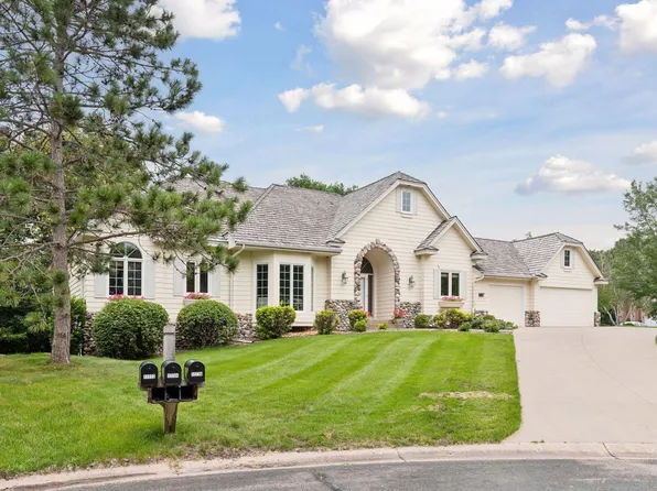 11716 Wild Heron Pt, Eden Prairie, MN 55347