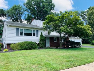 72 Stoneham Pl, Metuchen, NJ, 08840