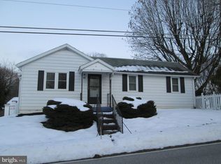 203 E Springville Rd, Boiling Springs, PA 17007