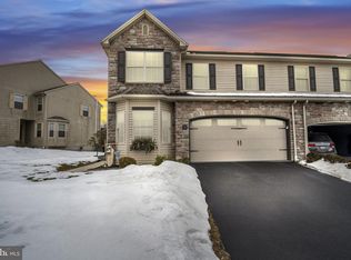 8 Glenn Vw, Carlisle, PA 17013