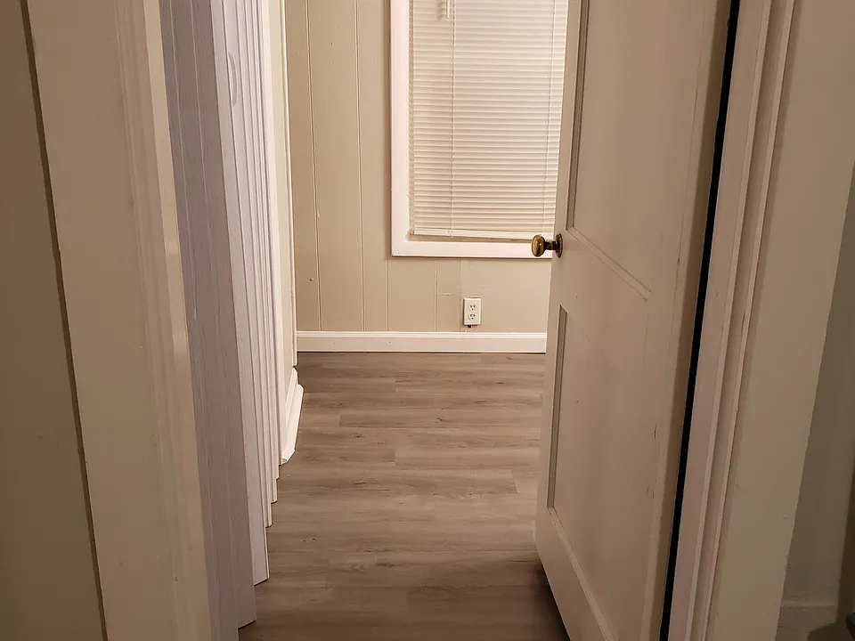 Entry to Bathroom