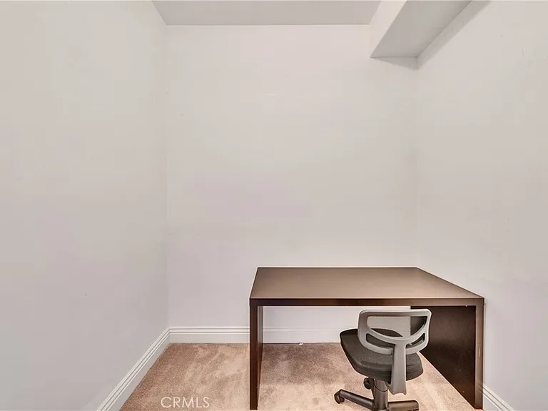 20128 Candleflame Ct — Photo 8