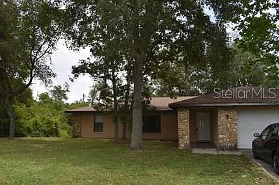 2nd image of 463 Marion Oaks Dr
