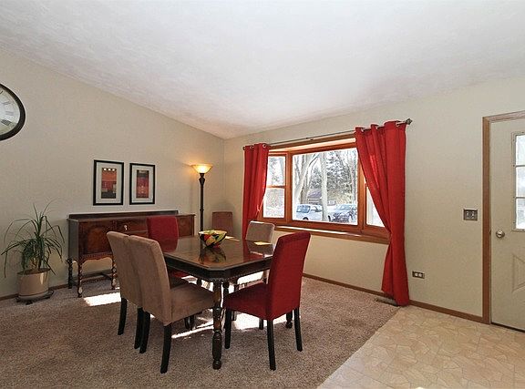 5th image of 18174 W Elm St