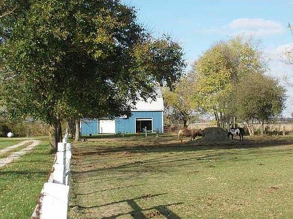 2nd image of 4588 W County Road 300 N