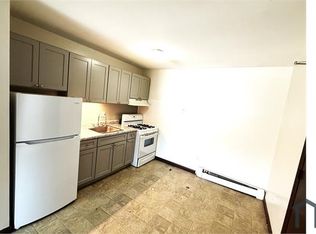 41 W Washington St, Bristol, CT 06010