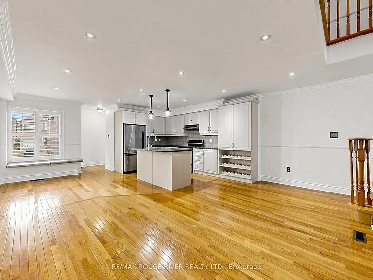 38 Port Union Rd — Photo 7