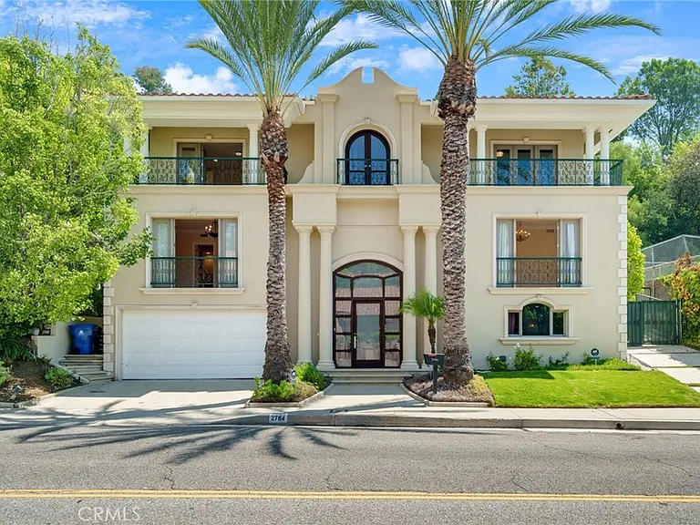 2784 Deep Canyon Dr — Photo 3