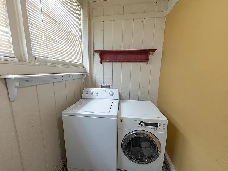 624 S Champion Ave — Photo 33