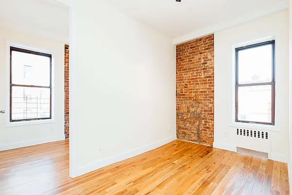 Rented by Nooklyn NYC LLC | media 23