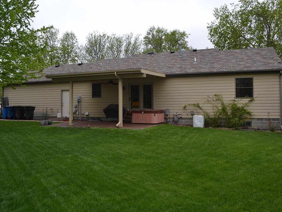 2nd image of 1003 E 52nd St