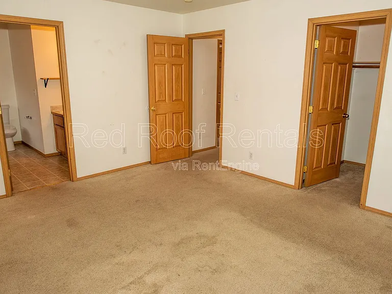2402 177th Street Ct E — Photo 20