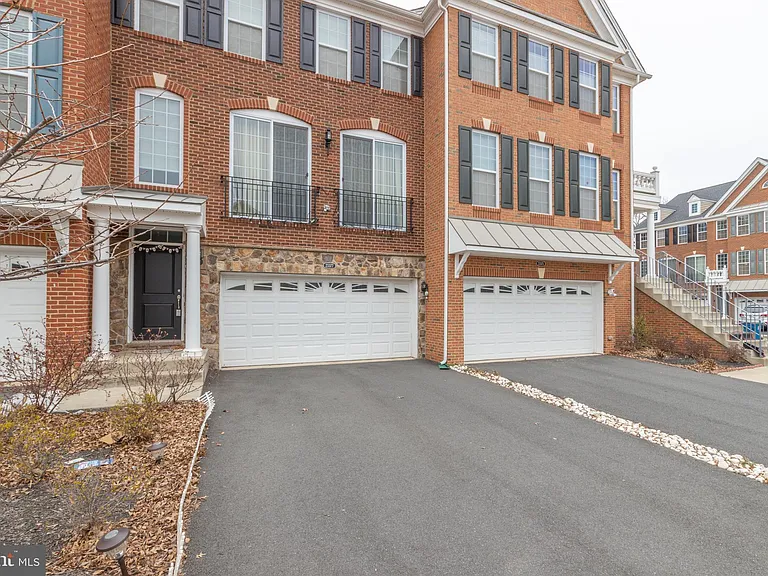 23377 Lewis Hunt Sq — Photo 4