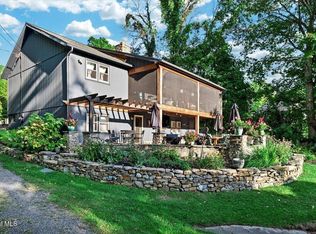 83 Pilot Knob Road, Kattskill Bay, NY 12804