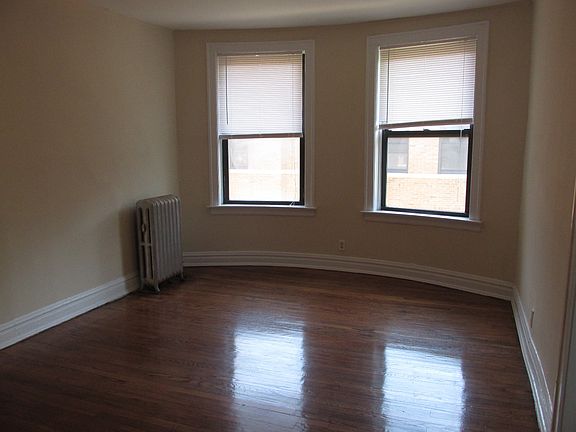 3rd image of 5453 S Everett Ave #54612A
