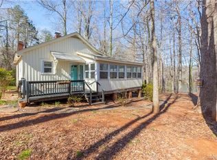 3821 Eagle Lake Dr, Charlotte, NC 28217
