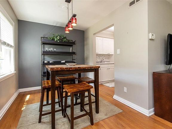5th image of 2397 Euclid Heights Blvd #C-1