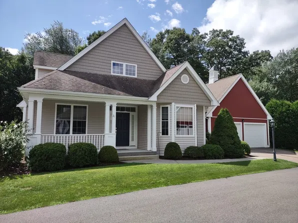 21 Braeburn Ln, Ashland, MA 01721