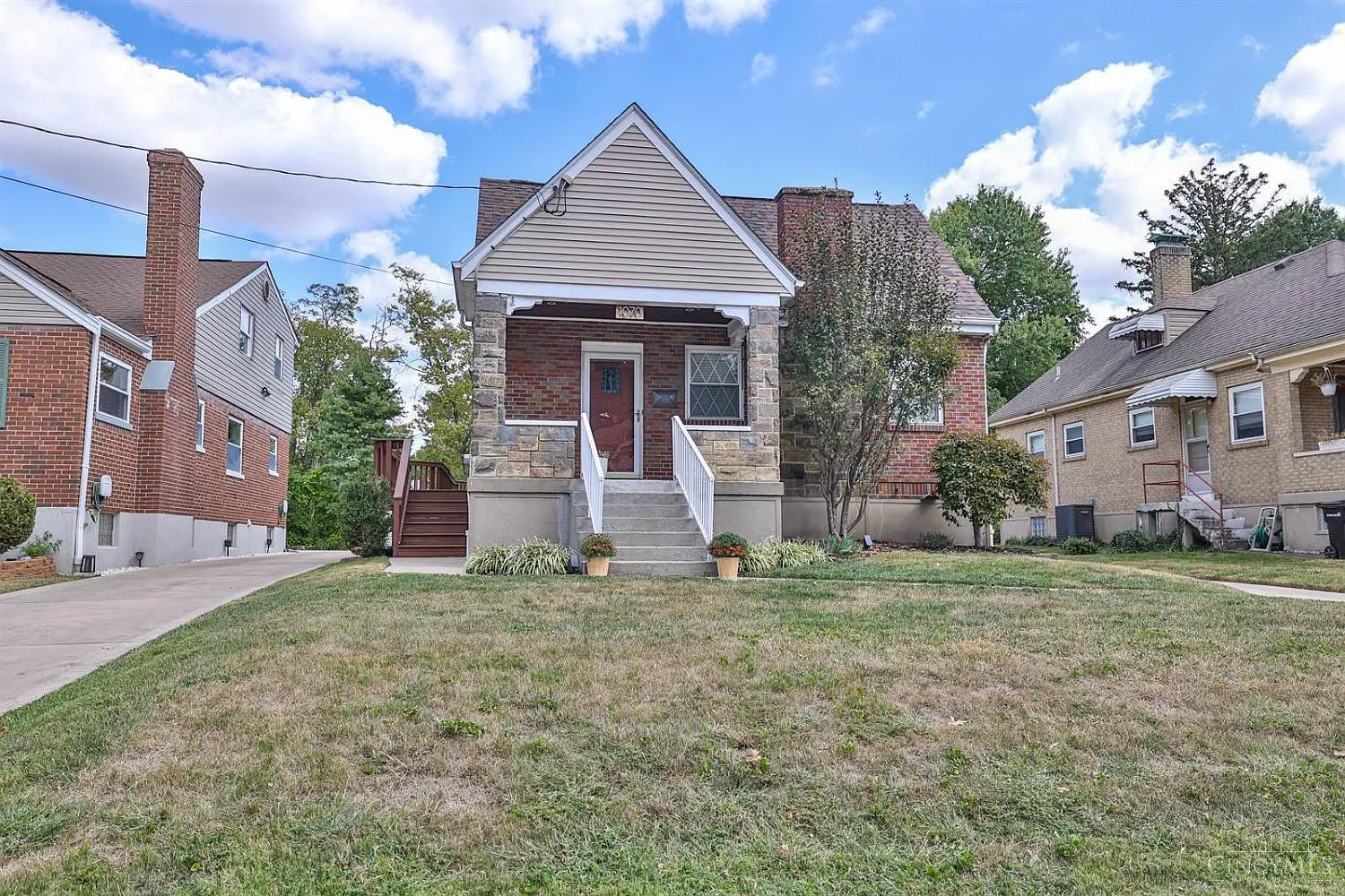 1070 Benz Ave photo 1