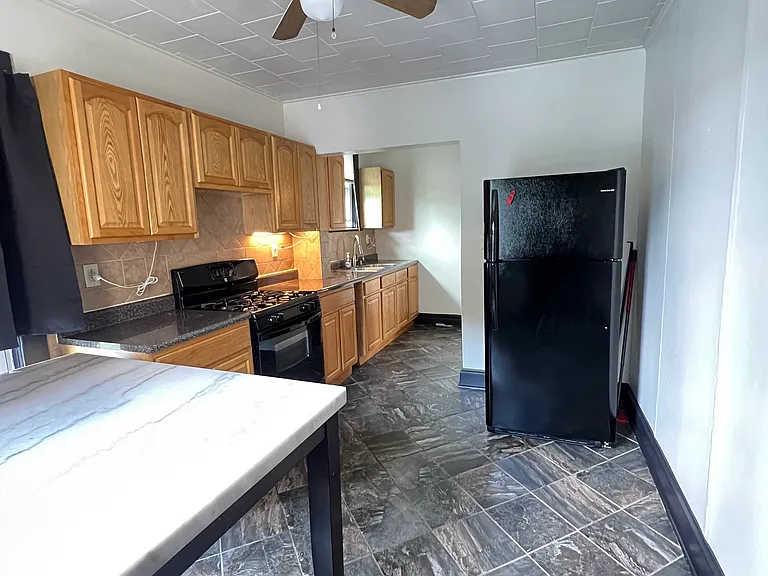 224 Fern Ave #2 — Photo 5