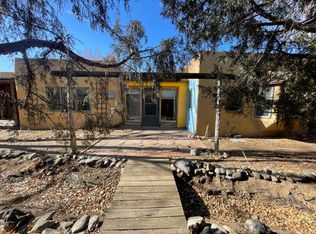 414 Camino De La Placita, Taos, NM 87571