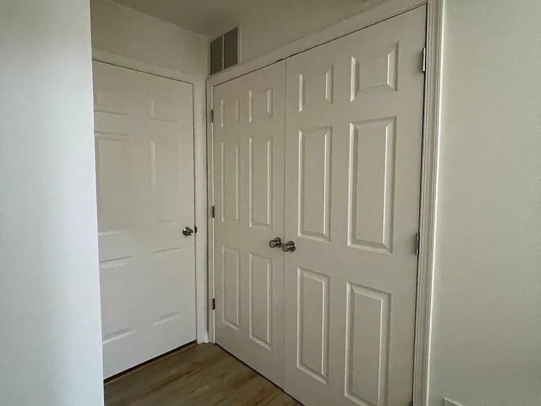 1123 Lindsay Ln — Photo 18
