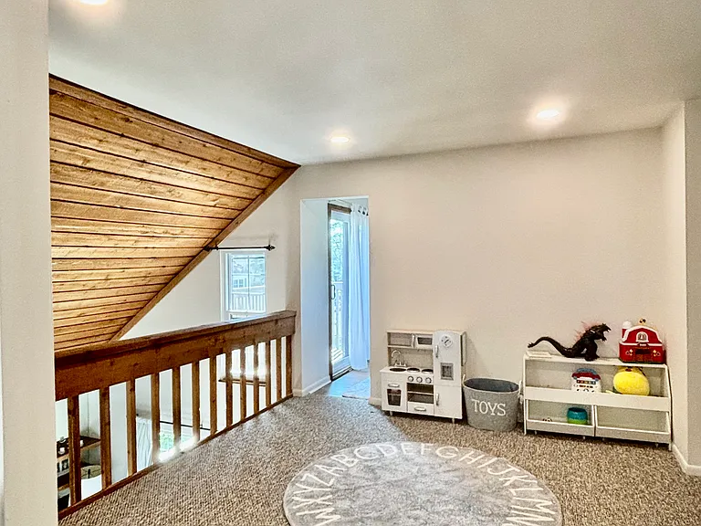 619 Chip Ct — Photo 20