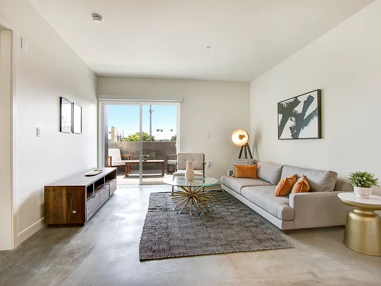 Watermark Apartments — Photo 56